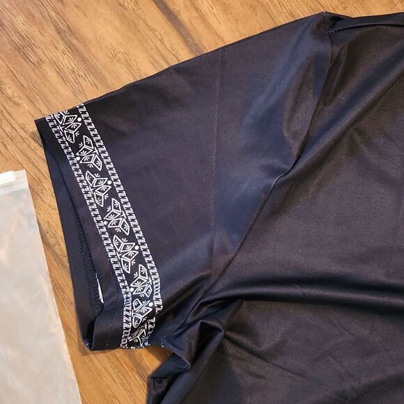 NWT Speed Your Run women's medium v neck sports polo - Picture 3 of 8